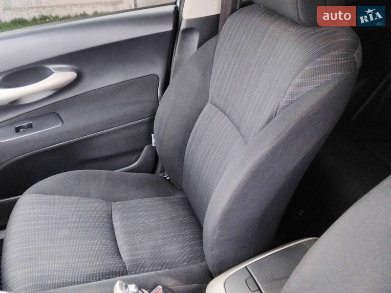Хэтчбек Toyota Auris 2008 в Одессе