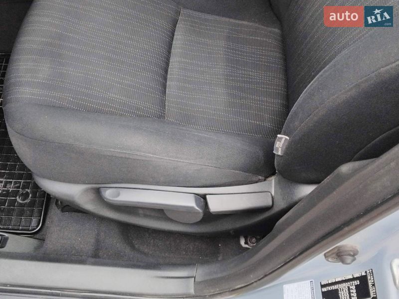 Хэтчбек Toyota Auris 2008 в Одессе