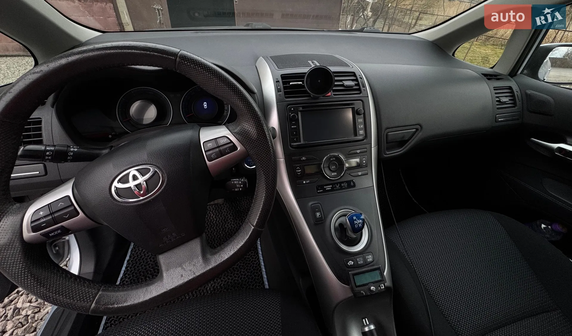 2012 Toyota Auris - мініатюра 8