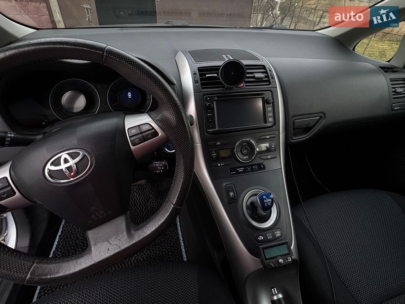 Хэтчбек Toyota Auris 2012 в Городке фото 8 Хэтчбек Toyota Auris 2012 в Городке