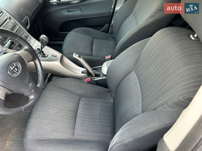 Хэтчбек Toyota Auris 2008 в Киеве