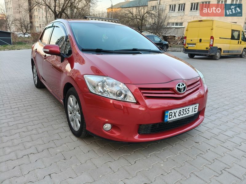 Хэтчбек Toyota Auris 2010 в Хмельницком фото 2 Хэтчбек Toyota Auris 2010 в Хмельницком