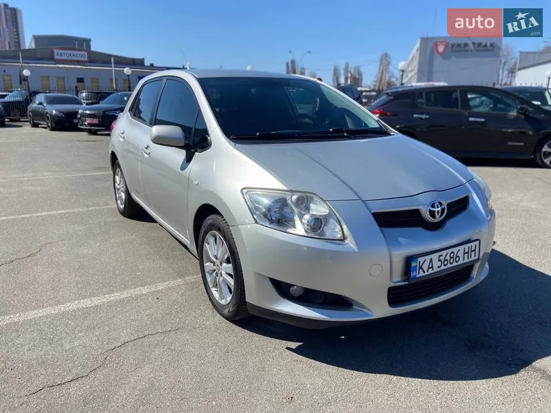Toyota Auris