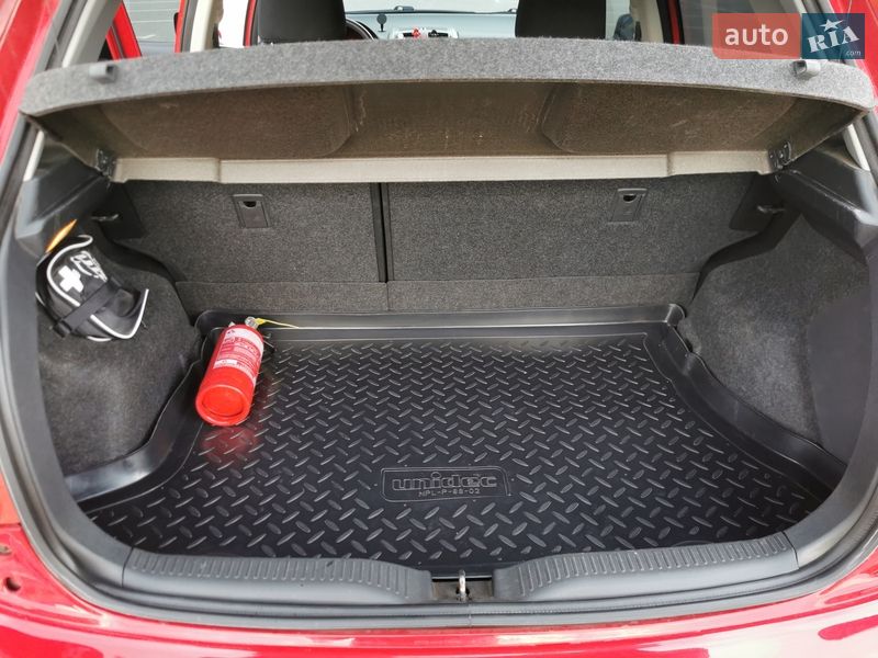 Хетчбек Toyota Auris 2008 в Хмільнику