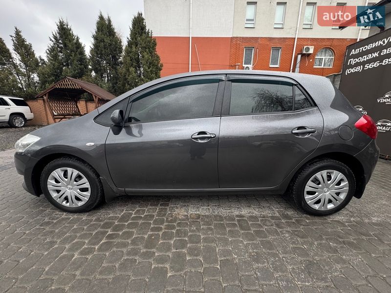 Хэтчбек Toyota Auris 2008 в Виннице