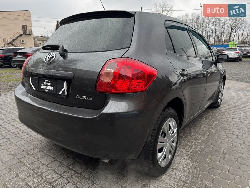 Хэтчбек Toyota Auris 2008 в Виннице