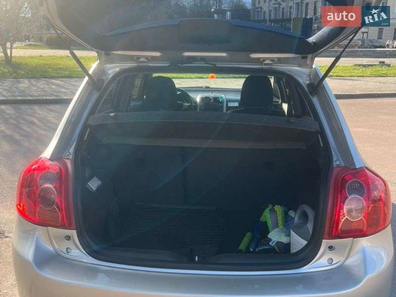 Хетчбек Toyota Auris 2008 в Хмельницькому фото 5 Хетчбек Toyota Auris 2008 в Хмельницькому