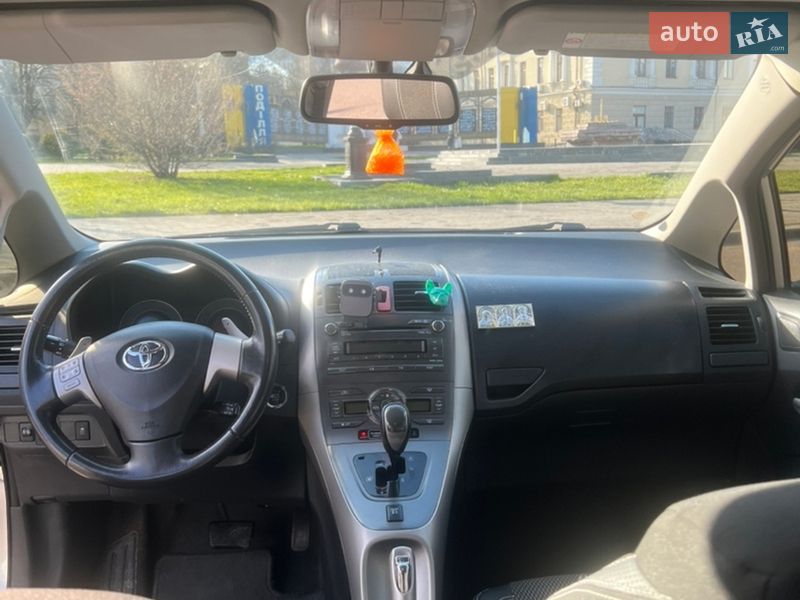 Хетчбек Toyota Auris 2008 в Хмельницькому фото 9 Хетчбек Toyota Auris 2008 в Хмельницькому