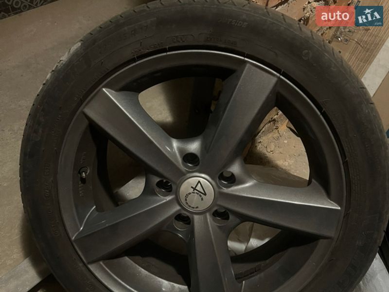 Хетчбек Toyota Auris 2008 в Хмельницькому фото 14 Хетчбек Toyota Auris 2008 в Хмельницькому