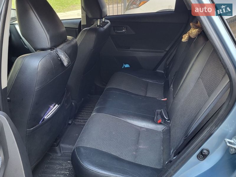 Хетчбек Toyota Auris 2015 в Києві