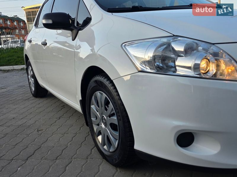 Хэтчбек Toyota Auris 2013 в Хмельницком фото 13 Хэтчбек Toyota Auris 2013 в Хмельницком