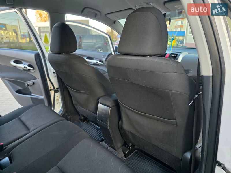 Хэтчбек Toyota Auris 2013 в Хмельницком фото 53 Хэтчбек Toyota Auris 2013 в Хмельницком
