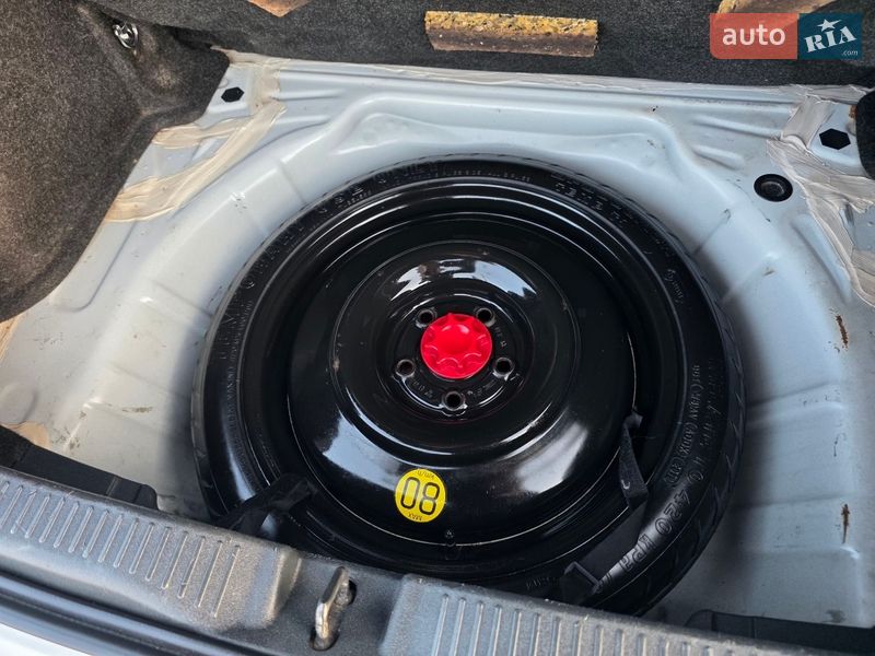 Хэтчбек Toyota Auris 2013 в Хмельницком фото 61 Хэтчбек Toyota Auris 2013 в Хмельницком