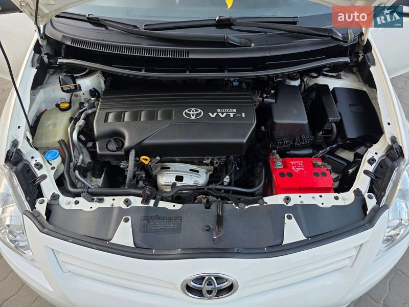 Хэтчбек Toyota Auris 2013 в Хмельницком фото 67 Хэтчбек Toyota Auris 2013 в Хмельницком