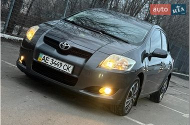 Хэтчбек Toyota Auris 2008 в Днепре