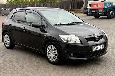 Хетчбек Toyota Auris 2008 в Запоріжжі