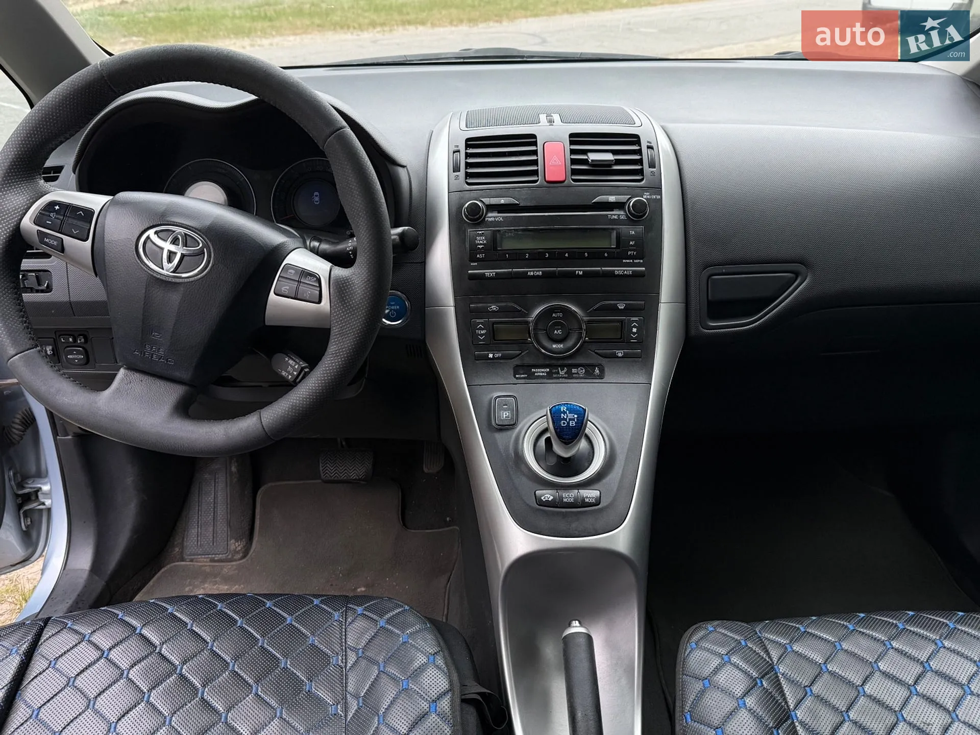 2011 Toyota Auris - мініатюра 8