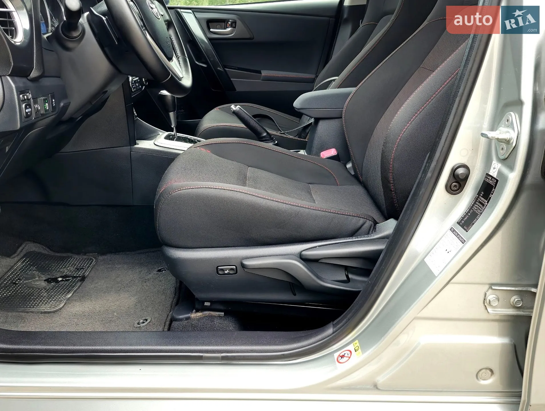 2013 Toyota Auris - мініатюра 34