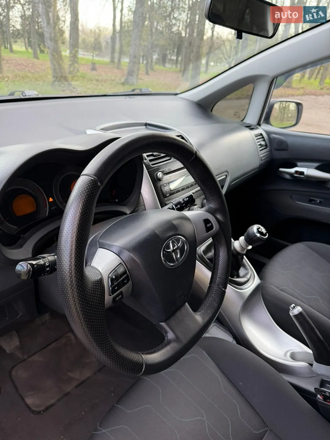 2010 Toyota Auris - мініатюра 22