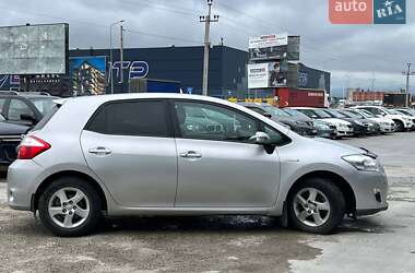 Хэтчбек Toyota Auris 2012 в Львове