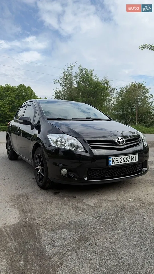 2011 Toyota Auris - мініатюра 13