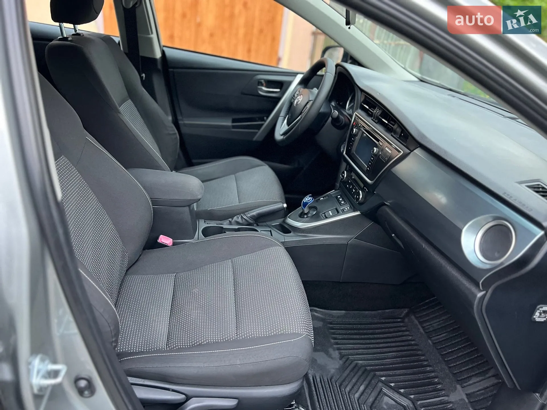 2013 Toyota Auris - мініатюра 25
