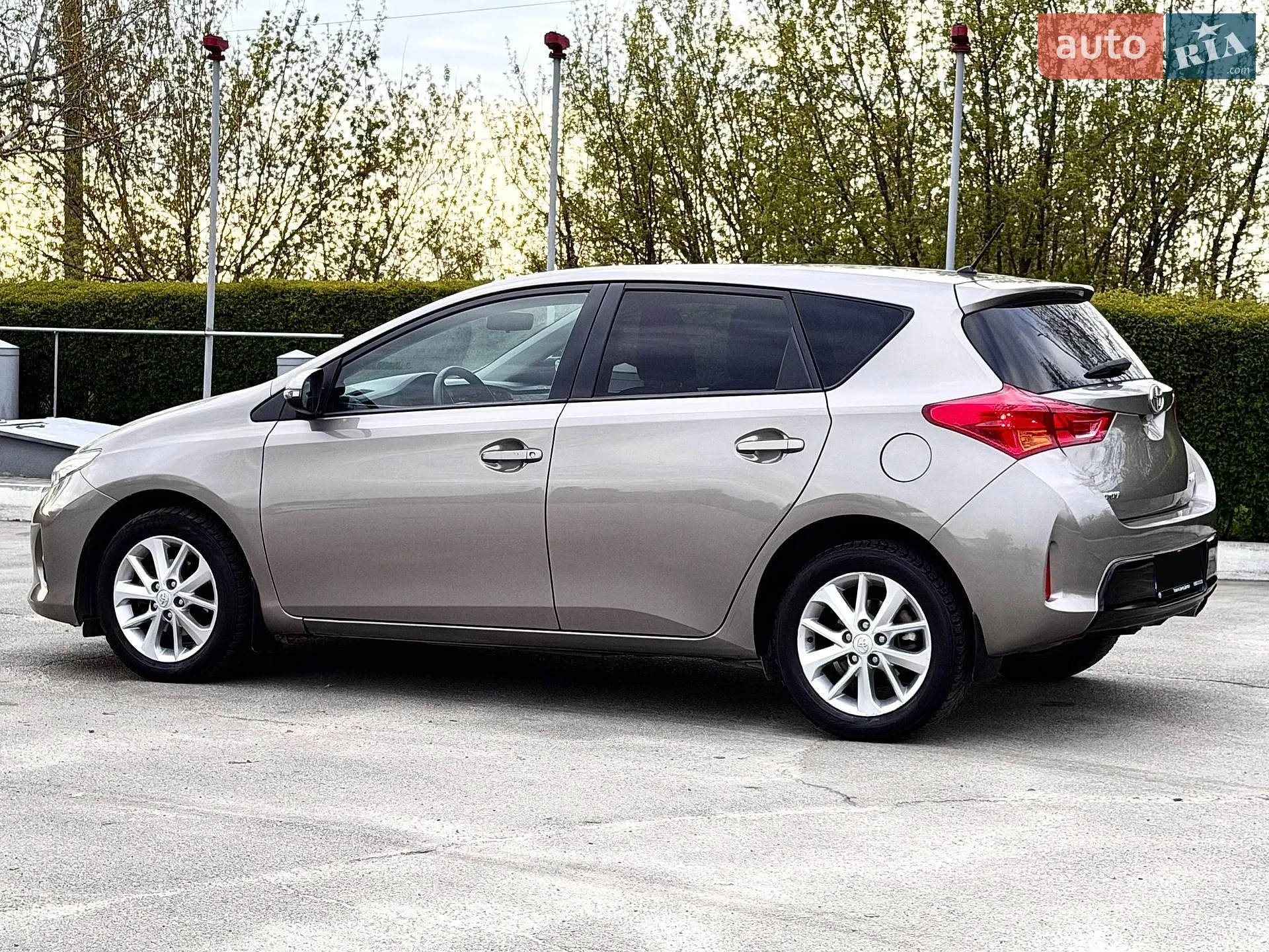 2013 Toyota Auris - мініатюра 3