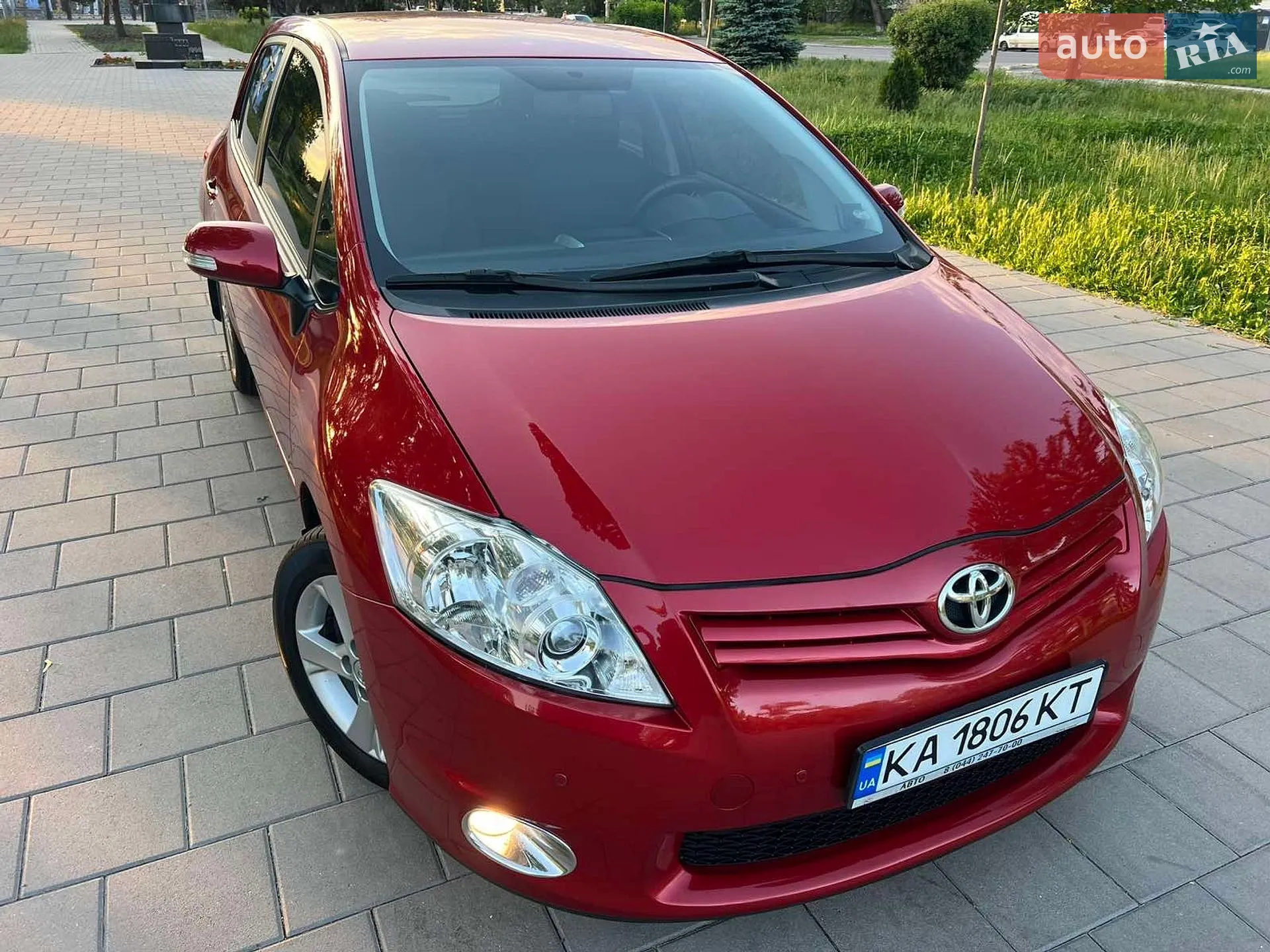 2011 Toyota Auris - фото 1