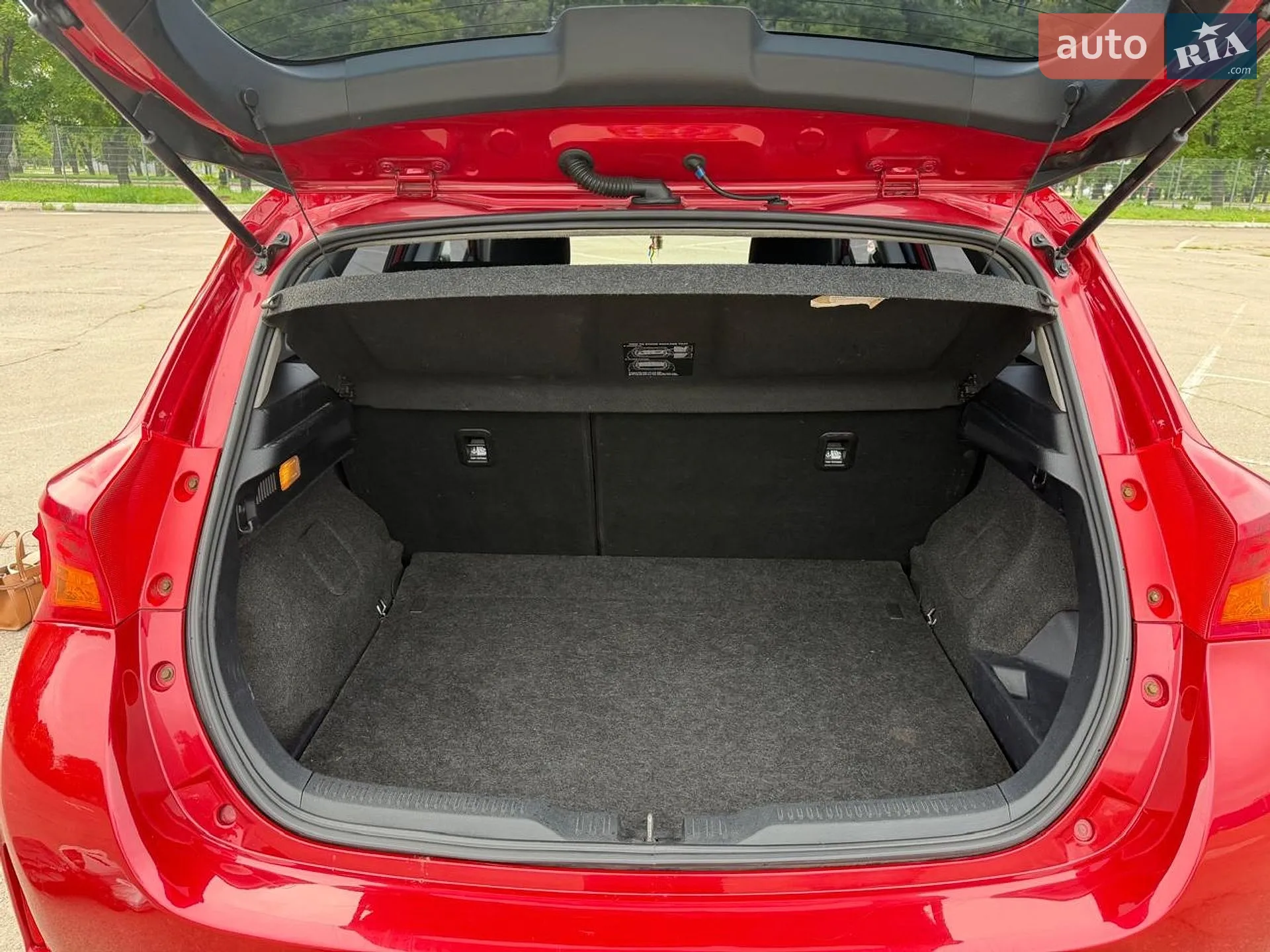 2012 Toyota Auris - мініатюра 19