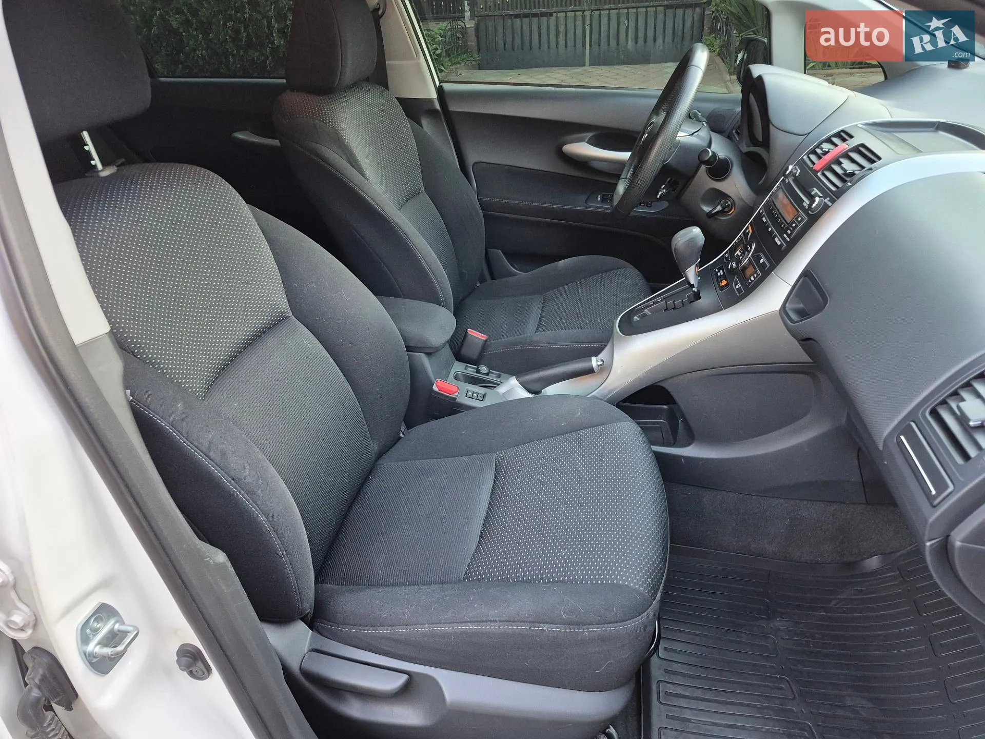 2012 Toyota Auris - мініатюра 38