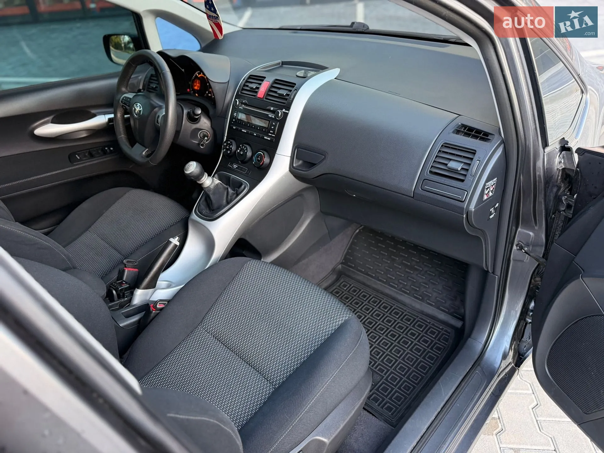 2010 Toyota Auris - мініатюра 55