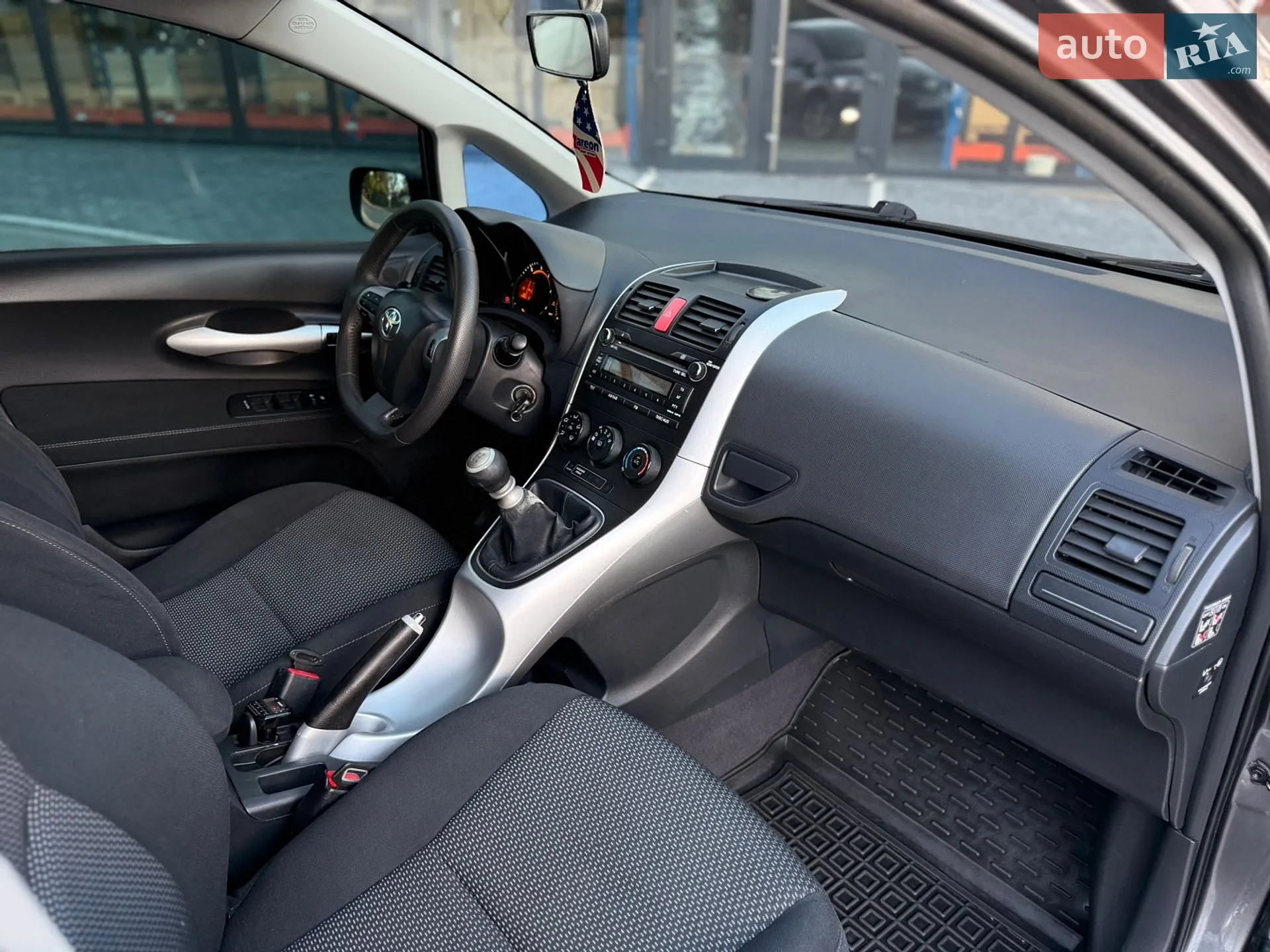 2010 Toyota Auris - мініатюра 61