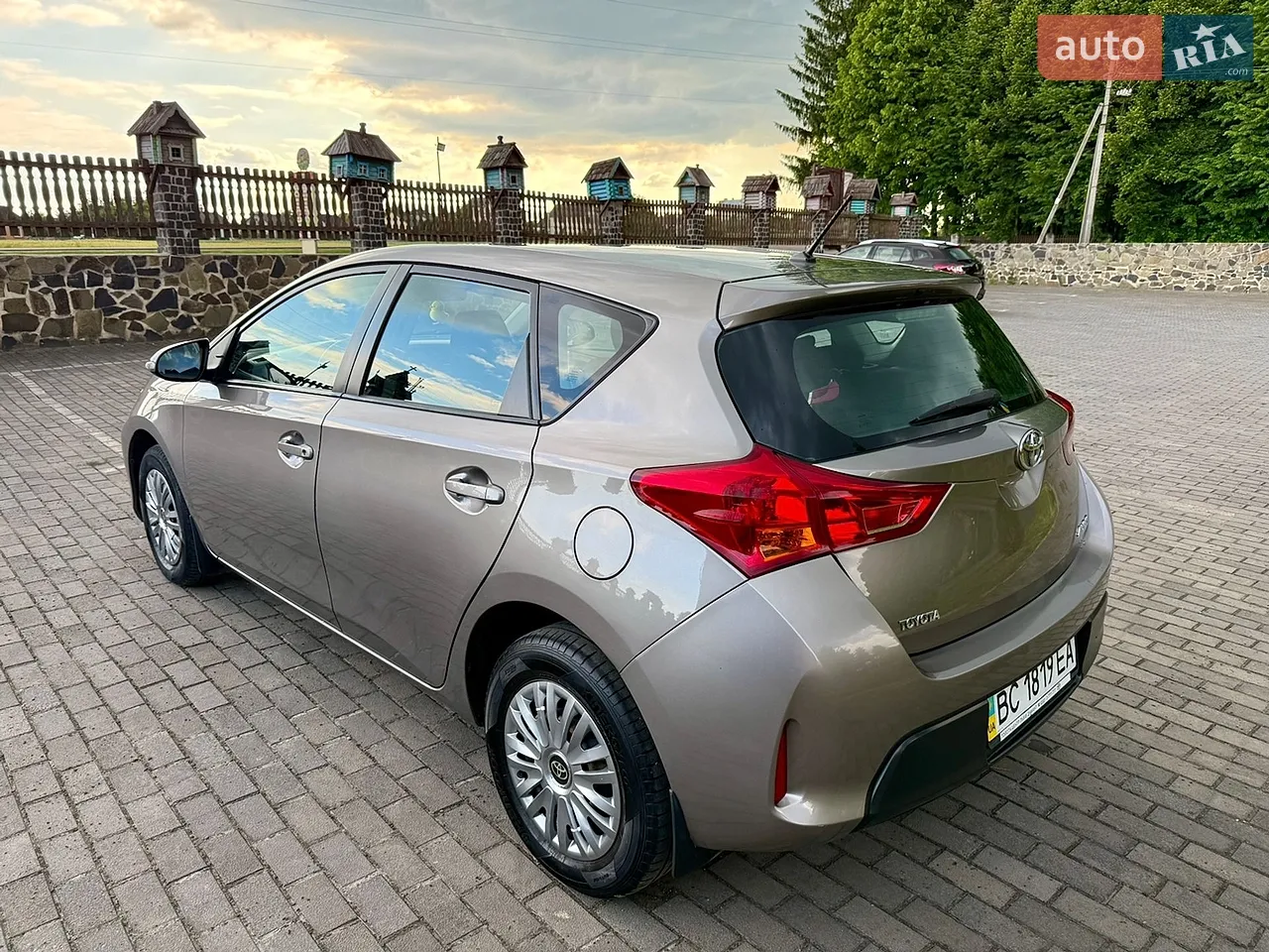 2012 Toyota Auris - мініатюра 14