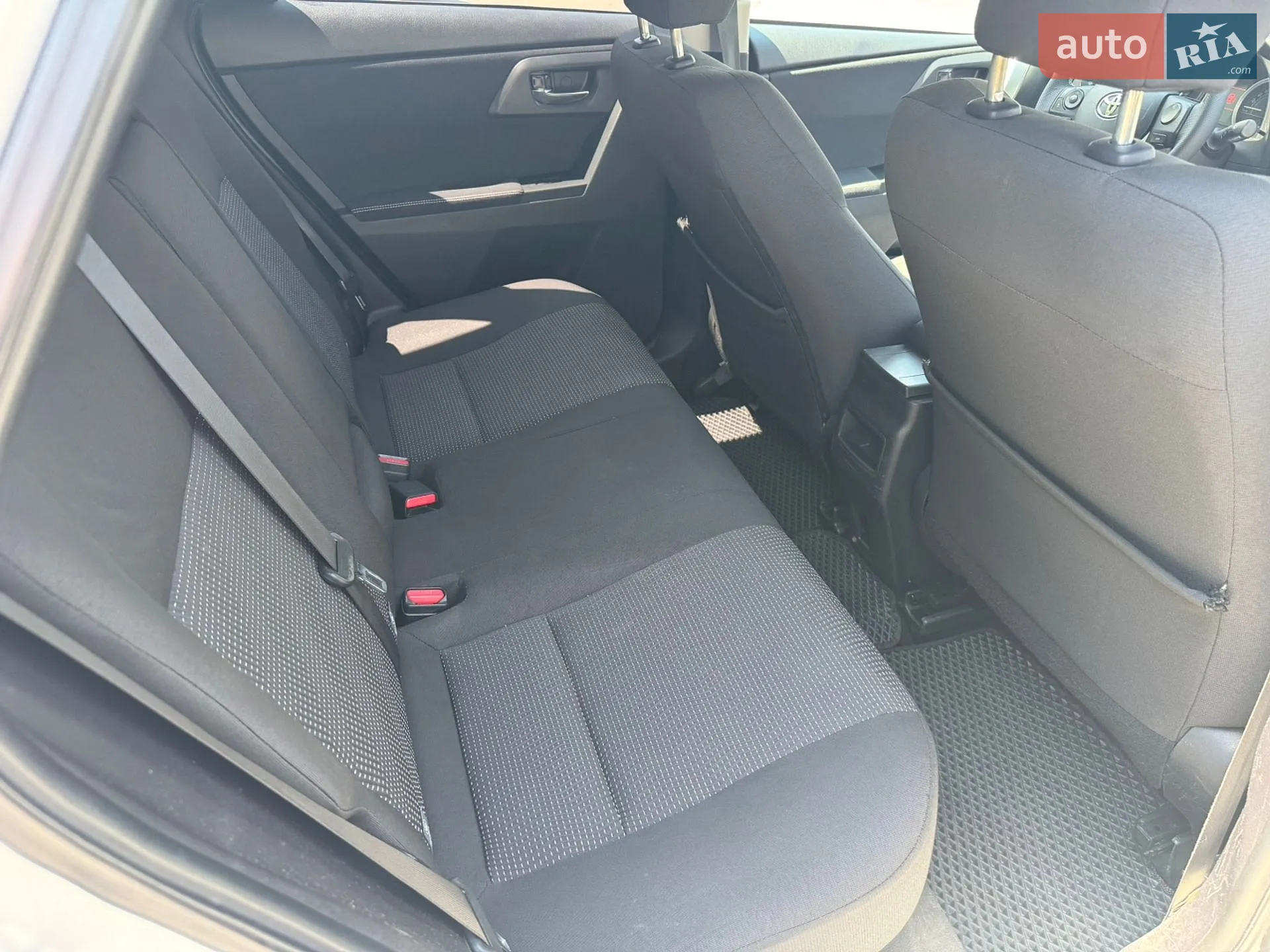 2014 Toyota Auris - мініатюра 10
