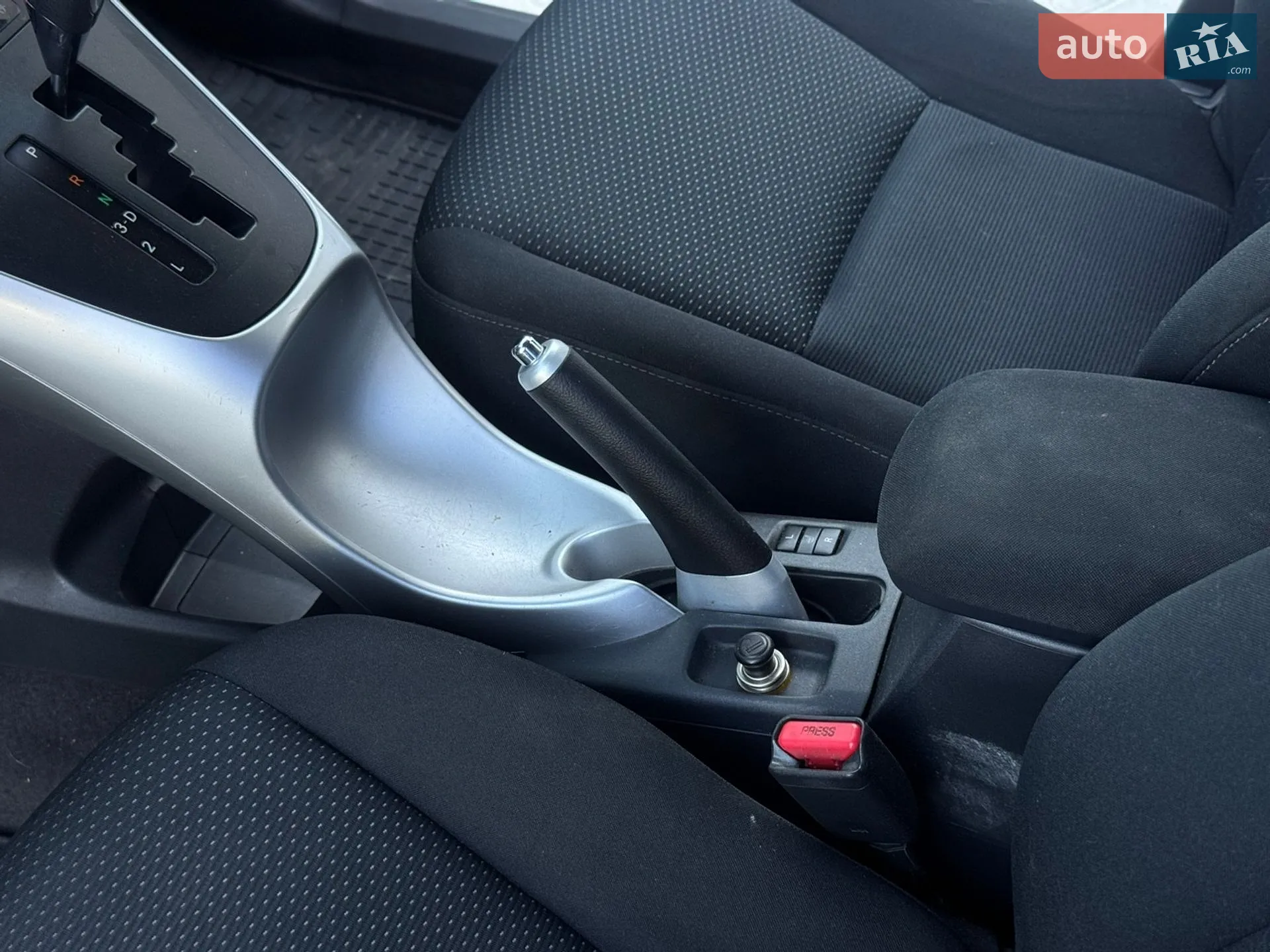 2012 Toyota Auris - мініатюра 26