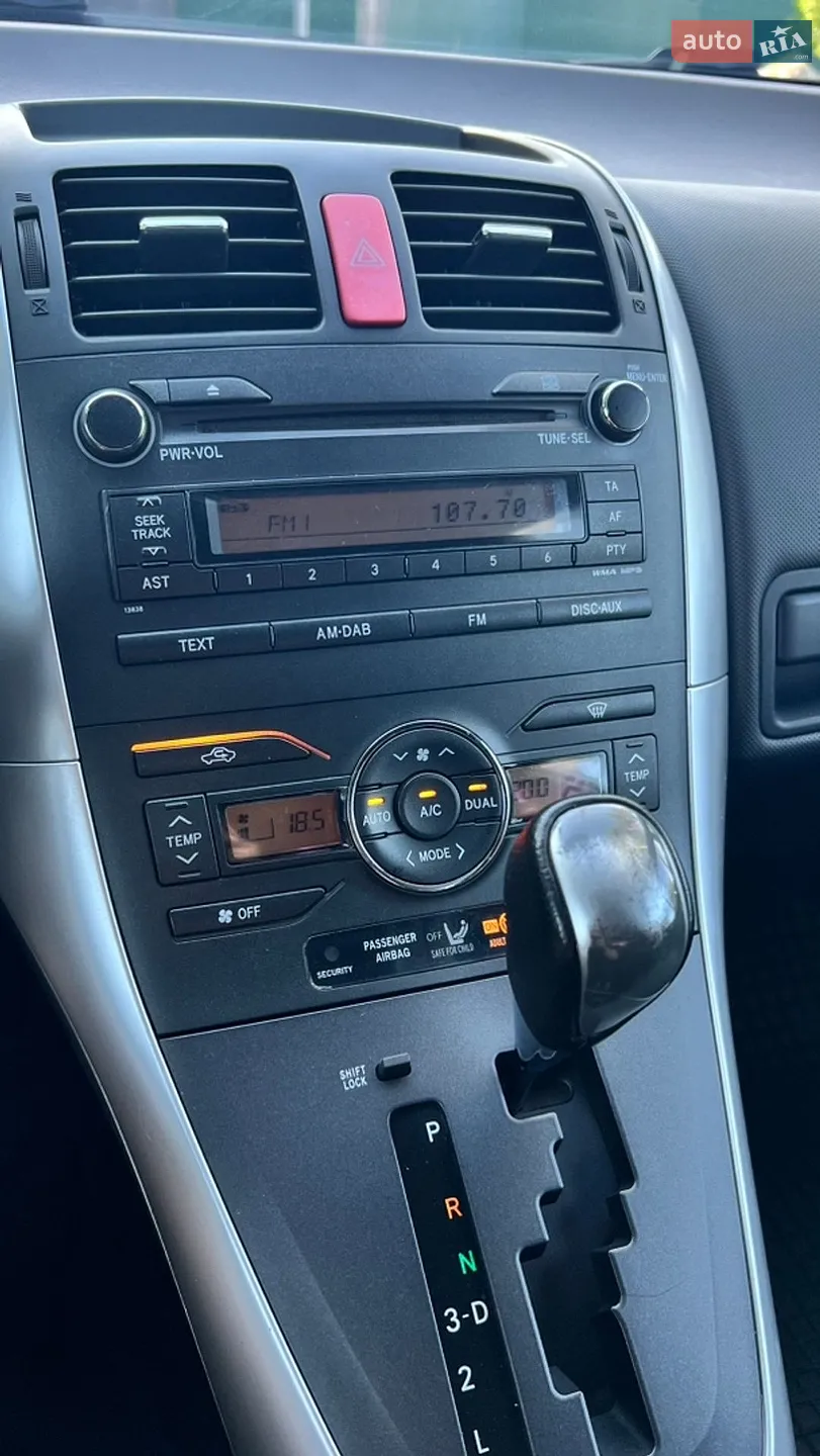 2011 Toyota Auris - мініатюра 35