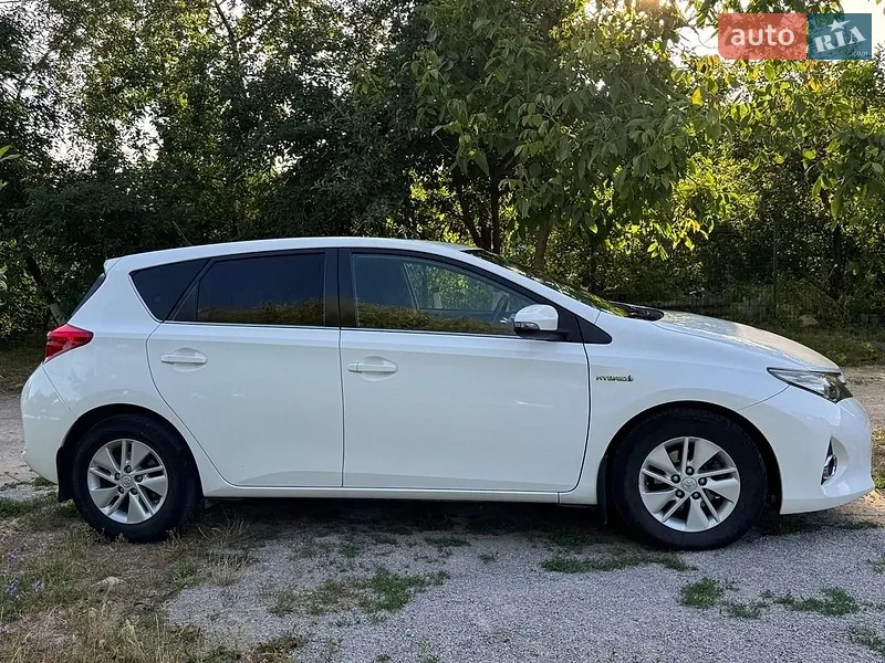 Toyota Auris 2013