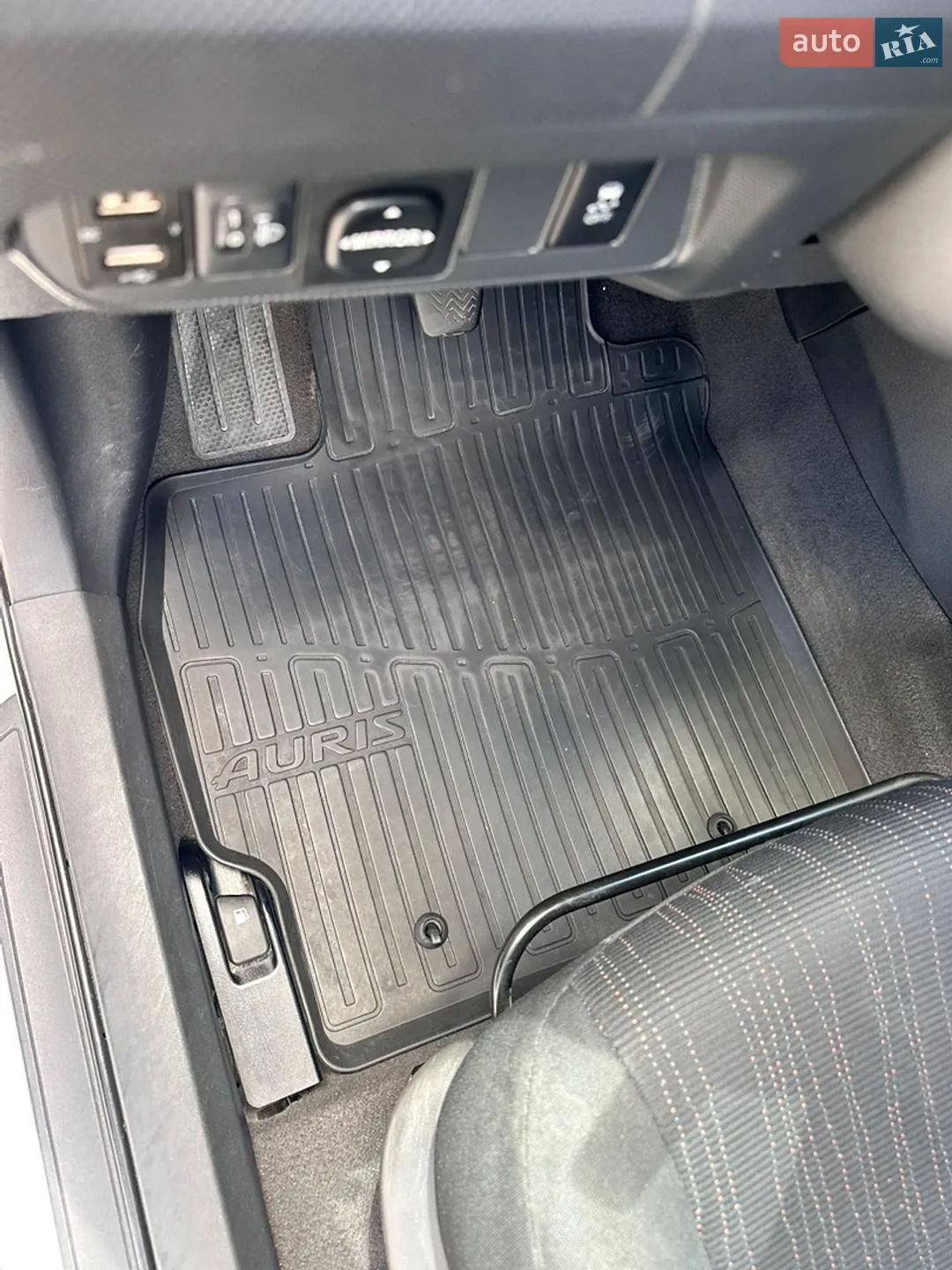 2010 Toyota Auris - мініатюра 16
