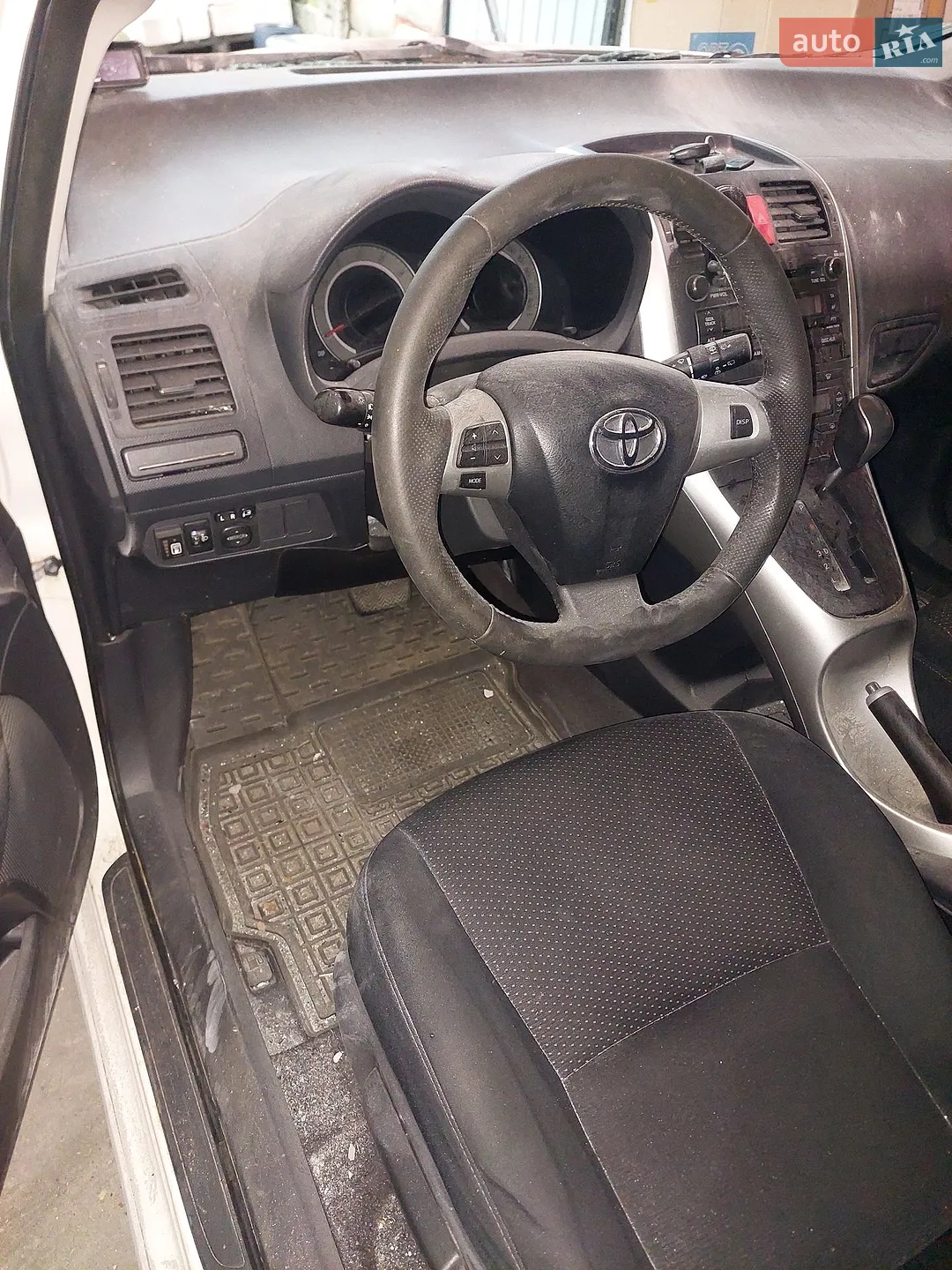 2012 Toyota Auris - мініатюра 10
