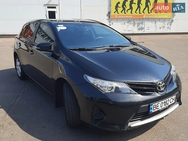 Toyota Auris 2013
