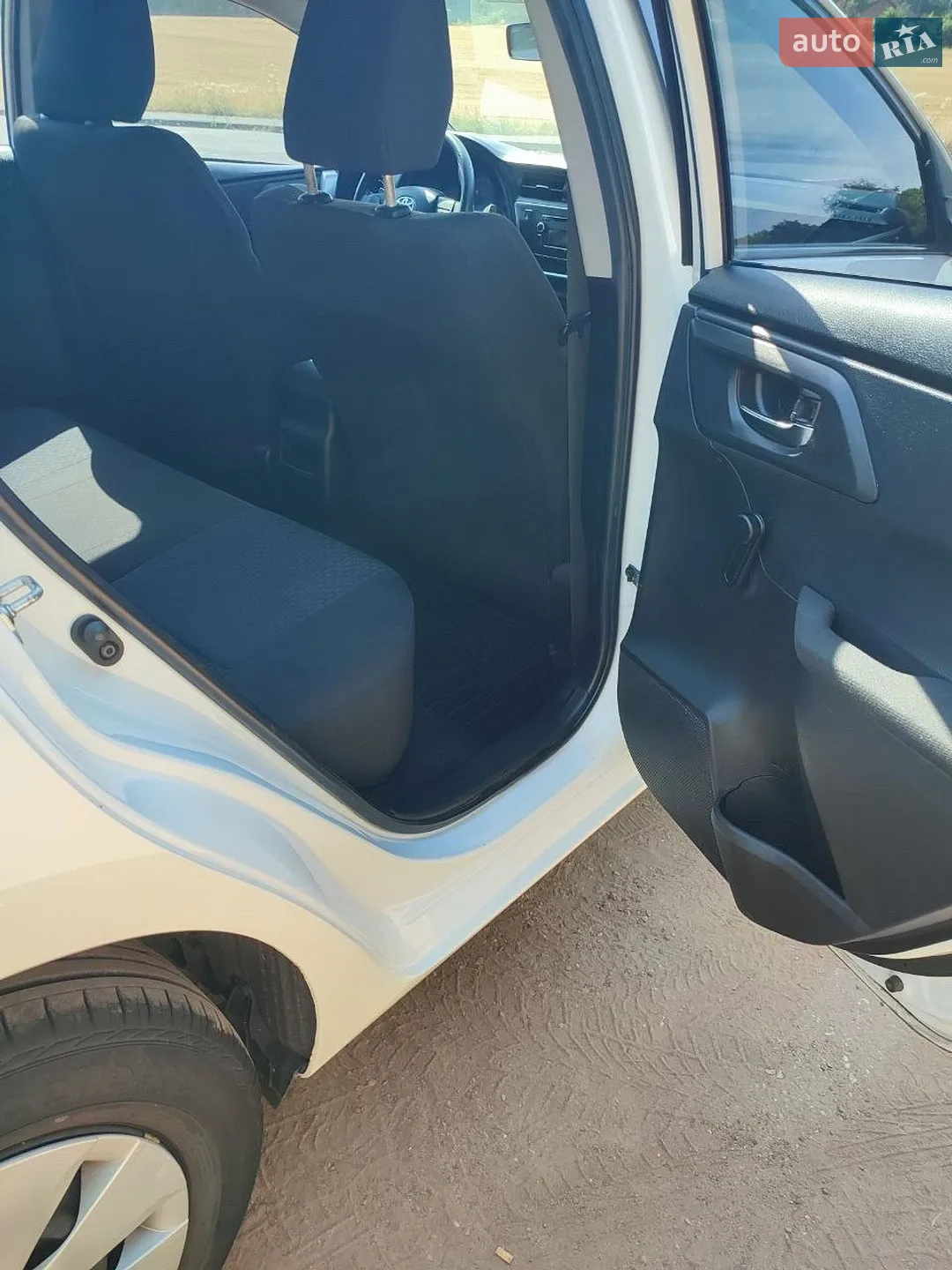 2013 Toyota Auris - мініатюра 8