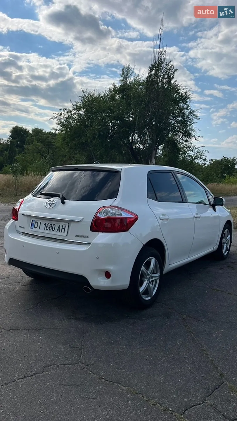 2010 Toyota Auris - мініатюра 4