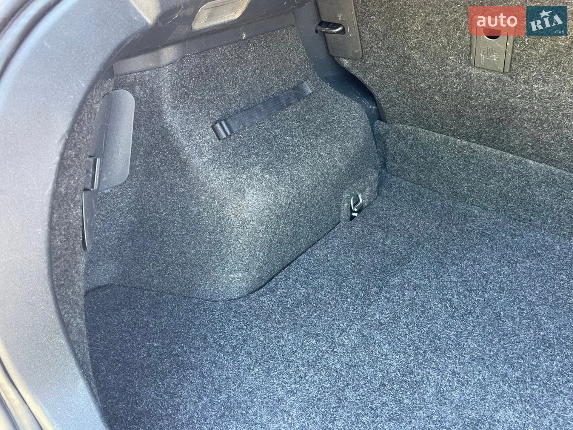 2011 Toyota Auris - мініатюра 35