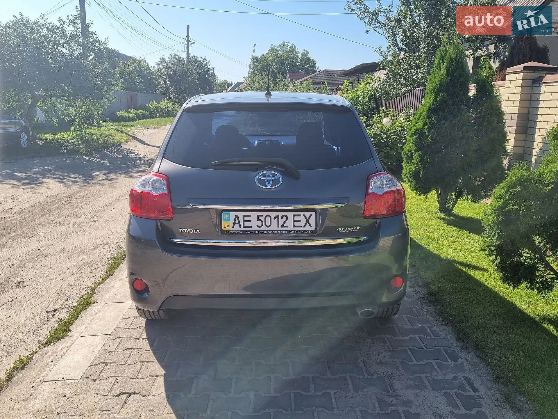 2012 Toyota Auris - мініатюра 2