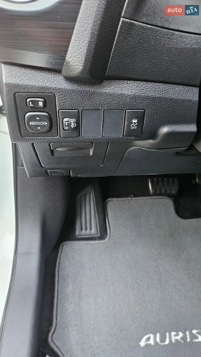 2013 Toyota Auris - мініатюра 22