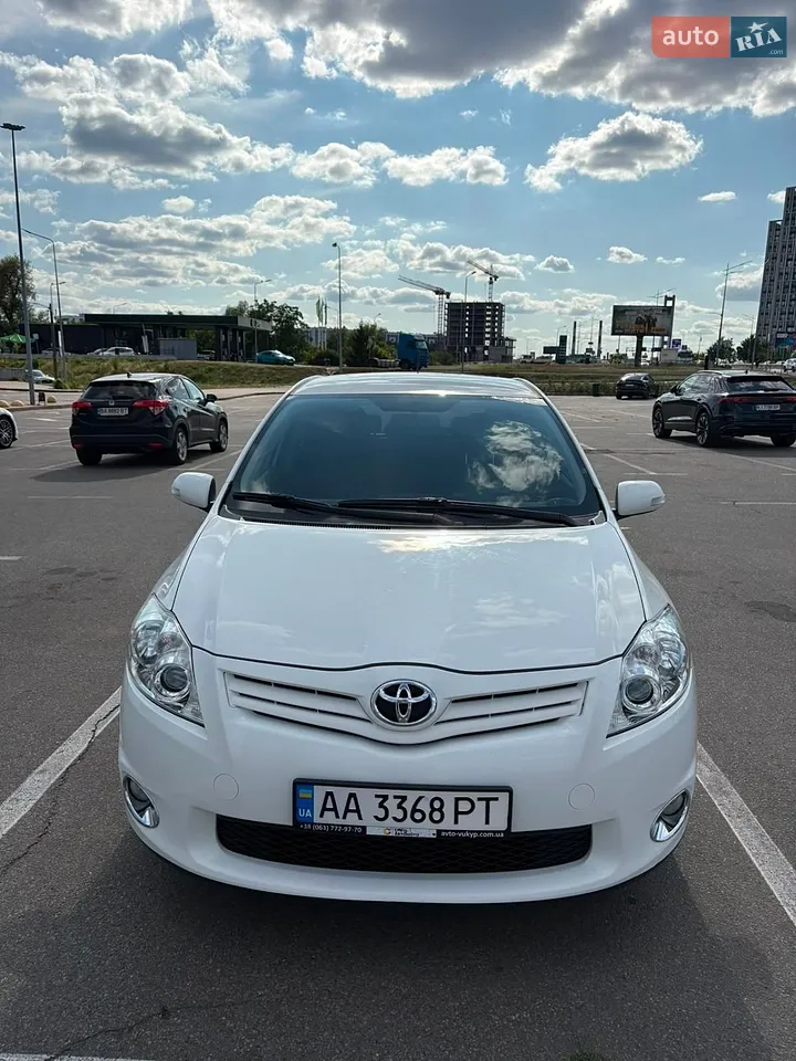 2010 Toyota Auris - мініатюра 12
