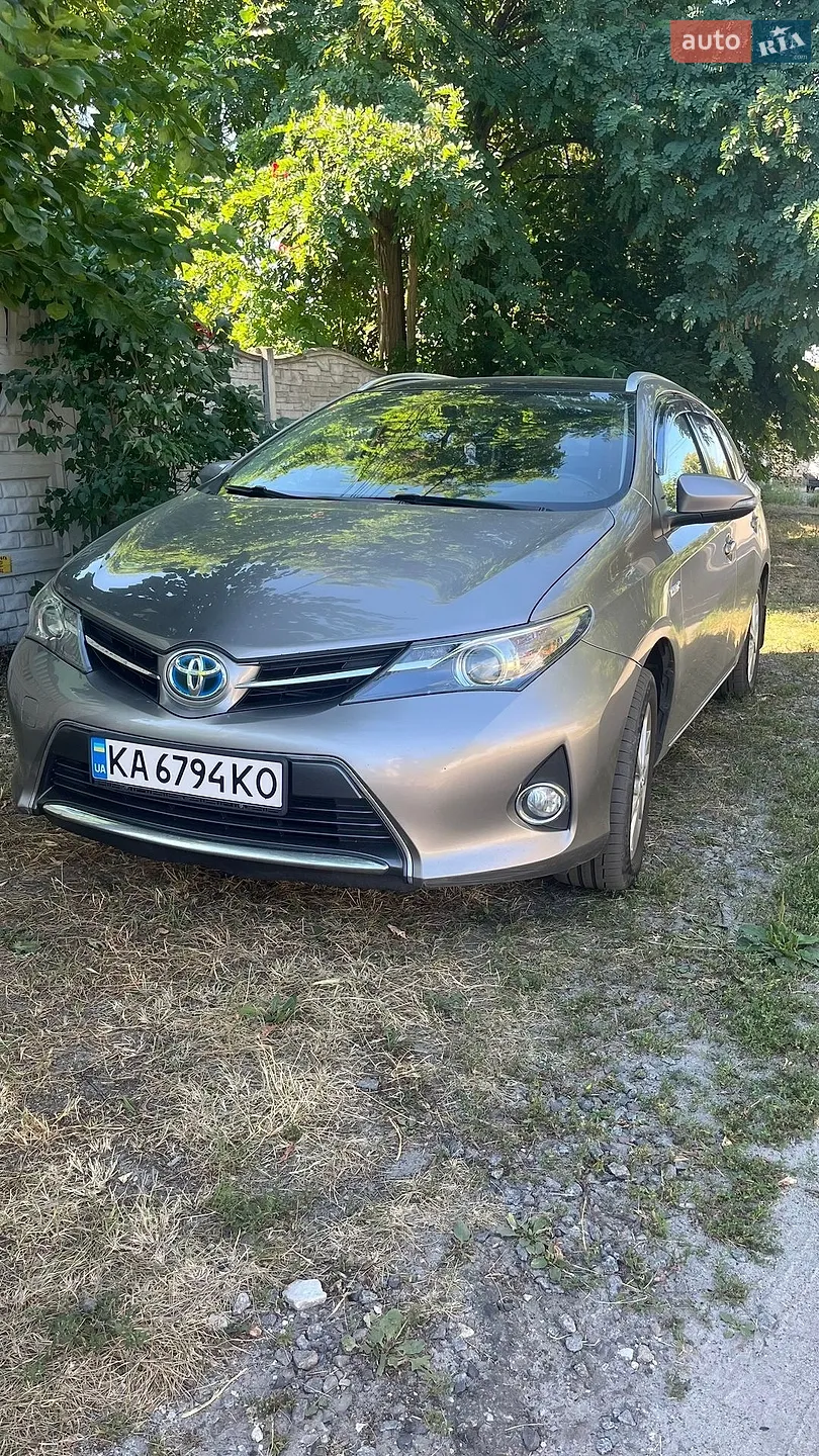 2014 Toyota Auris - мініатюра 2