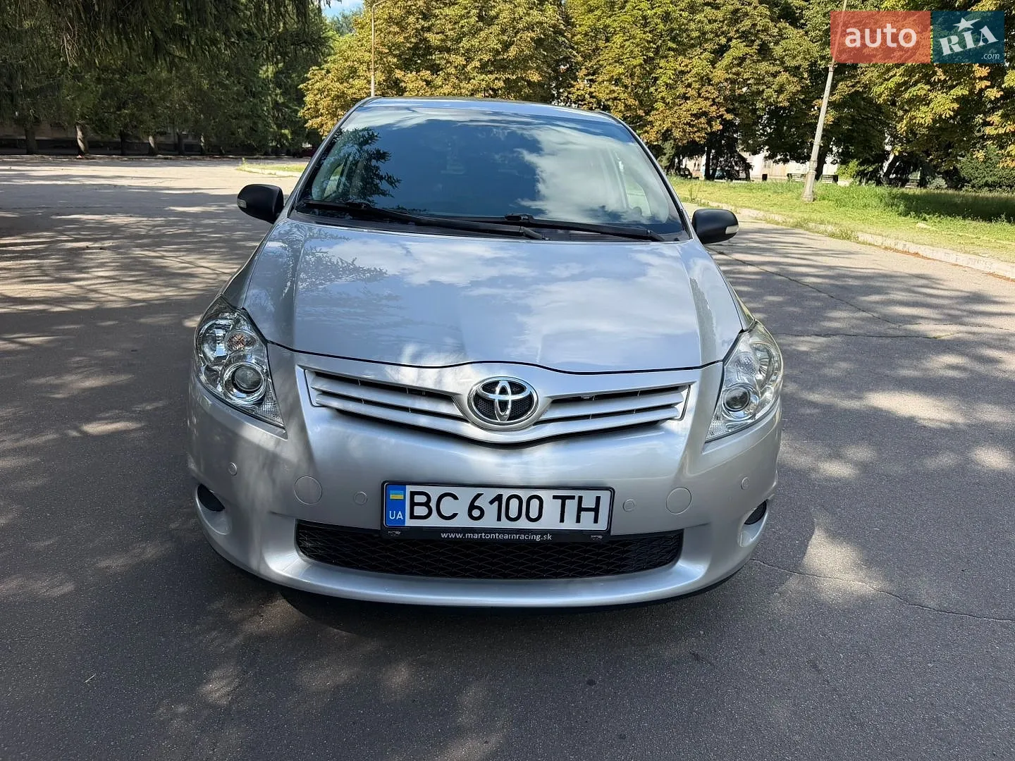2010 Toyota Auris - фото 1