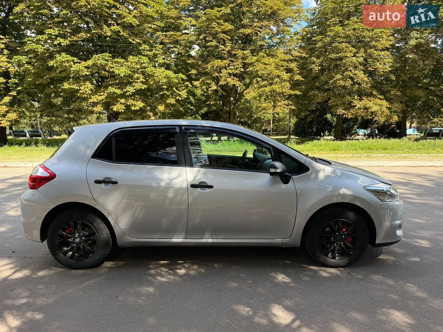 2010 Toyota Auris - мініатюра 6
