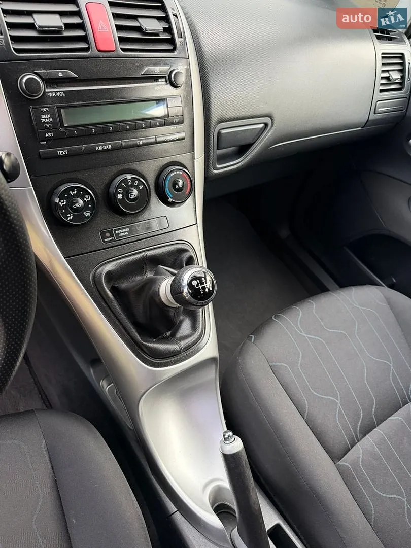 2010 Toyota Auris - мініатюра 20